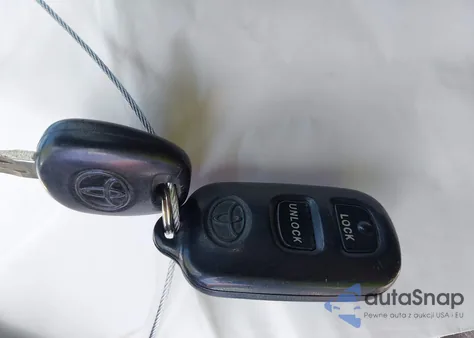 2006 Toyota Corolla S из США, поврежденный, VIN 1NXBR32E26Z701855